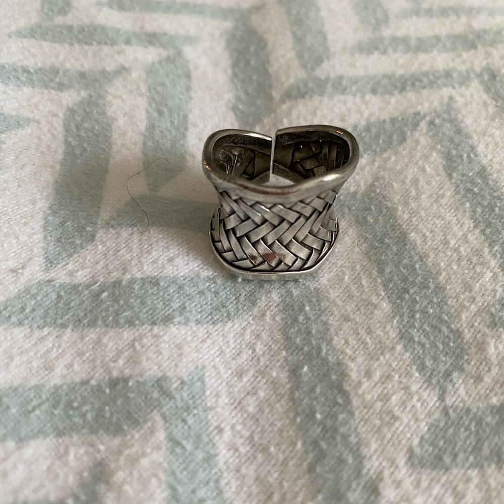 Gorgeous sterling silver woven effect adjustable size ring